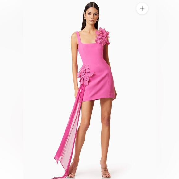 Elliatt Dresses & Skirts - elliatt janelle pink 3d oversized floral flower long sash mini dress size XL NEW